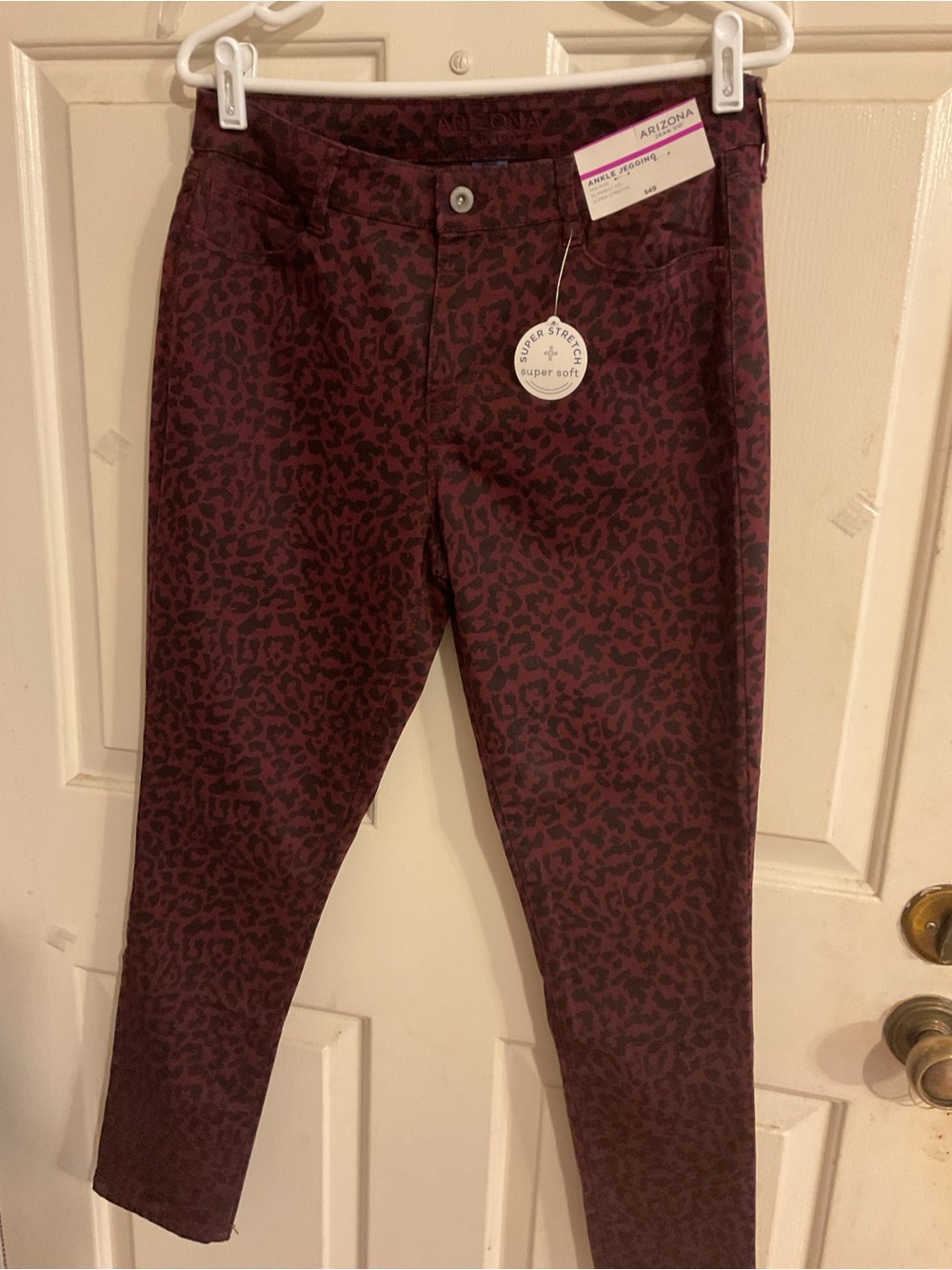 NEW ARIZONA JEANS ANKLE JEGGINGS SZ.11 JR. BURGUNDY LEOPARD PRINT VERY STRETCHY